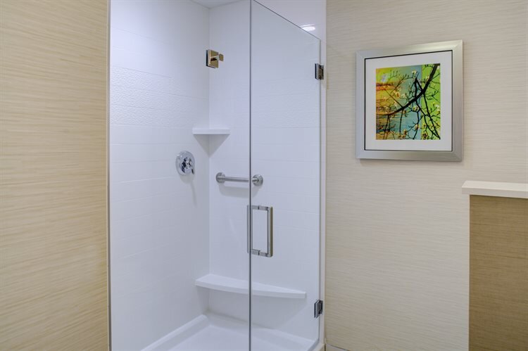 Fairfield Inn & Suites Flagstaff Hotel Bathroom