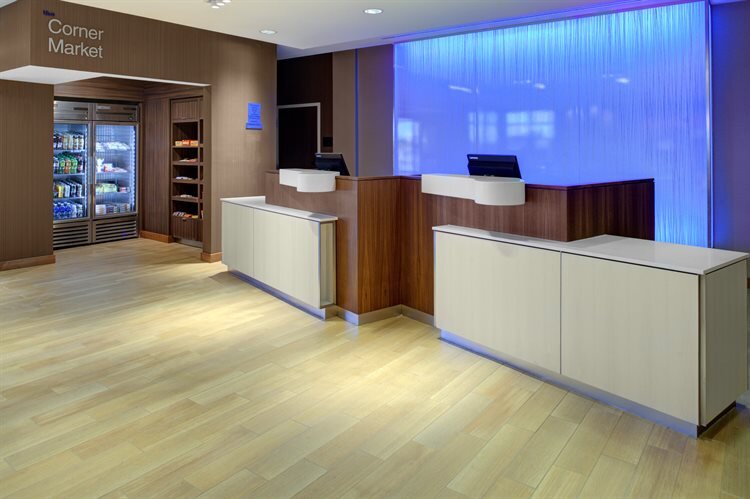 Fairfield Inn & Suites Flagstaff Hotel Front Desk
