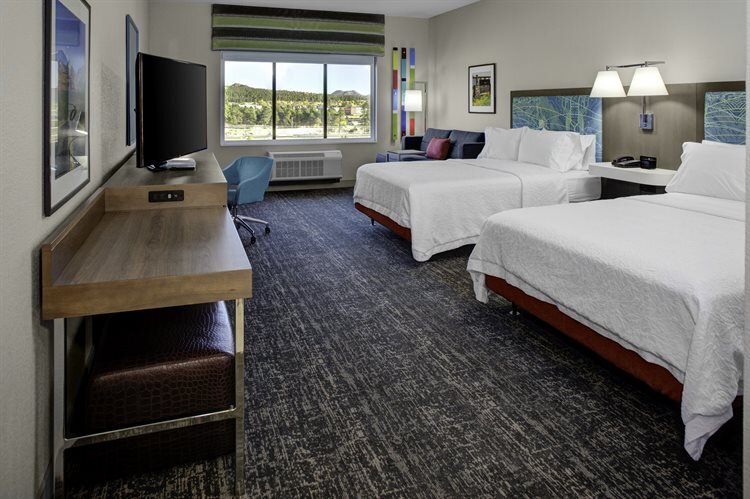 Hampton Inn & Suites Flagstaff Hotel Interior