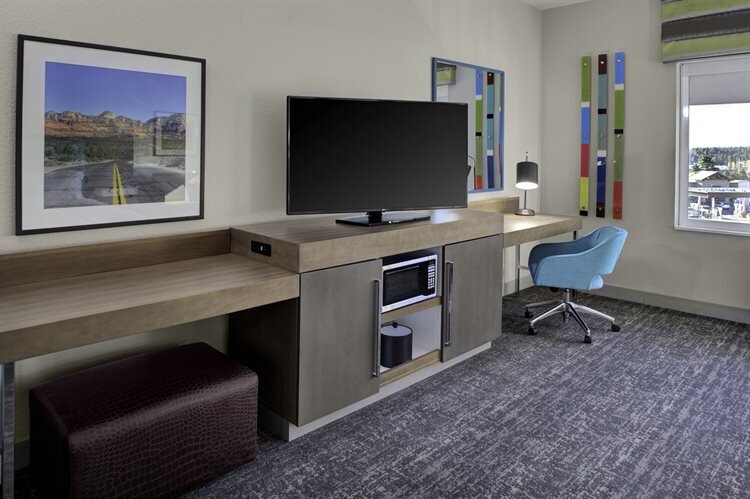 Hampton Inn & Suites Flagstaff Hotel Amenities